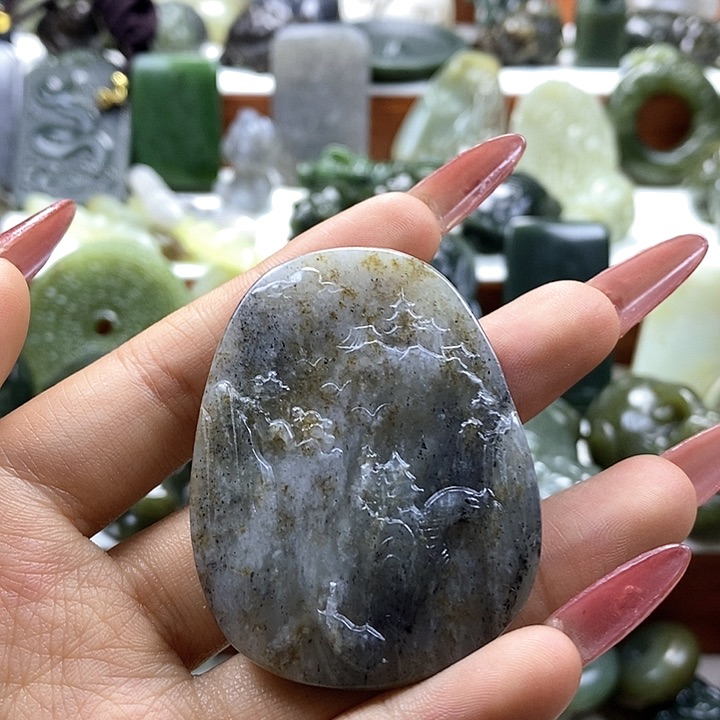 和田玉颈饰未镶嵌