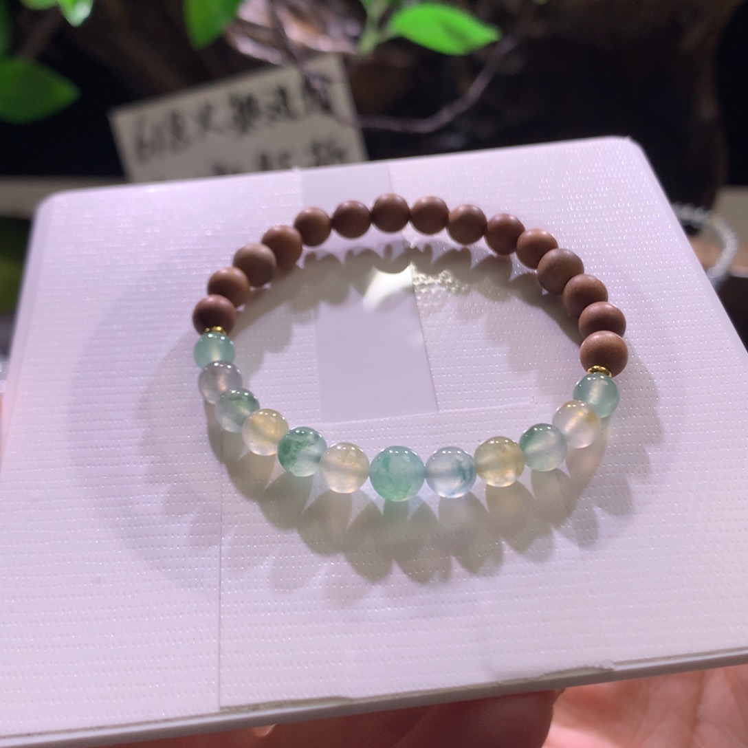 翡翠散珠天然缅a飘花半串