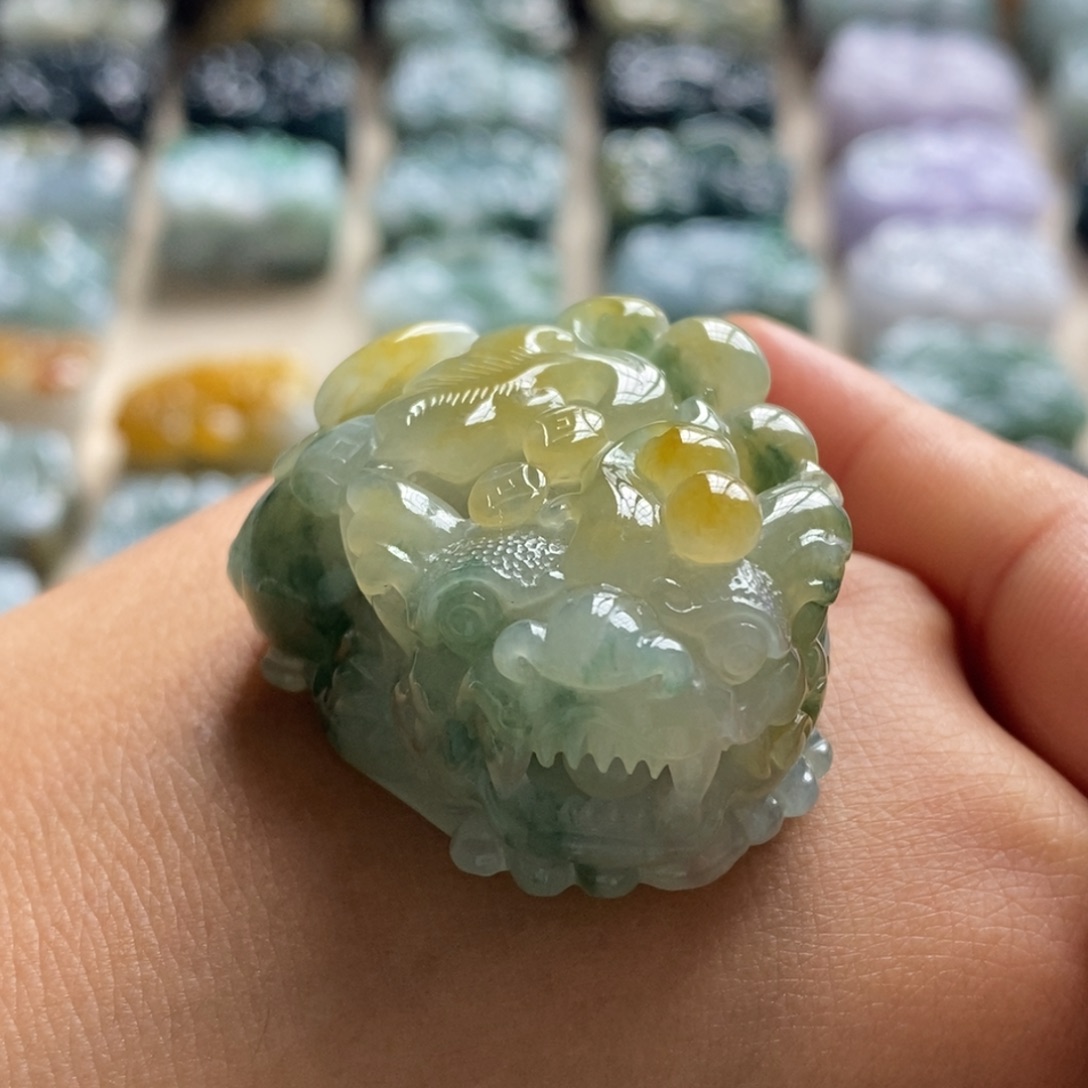 翡翠未镶嵌颈饰天然翡翠貔貅吊坠