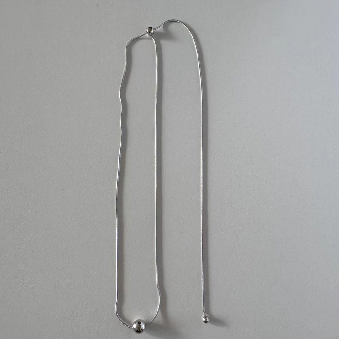 铜合金项链 25058 棕色小熊多吊坠橄榄珠项链。银色底