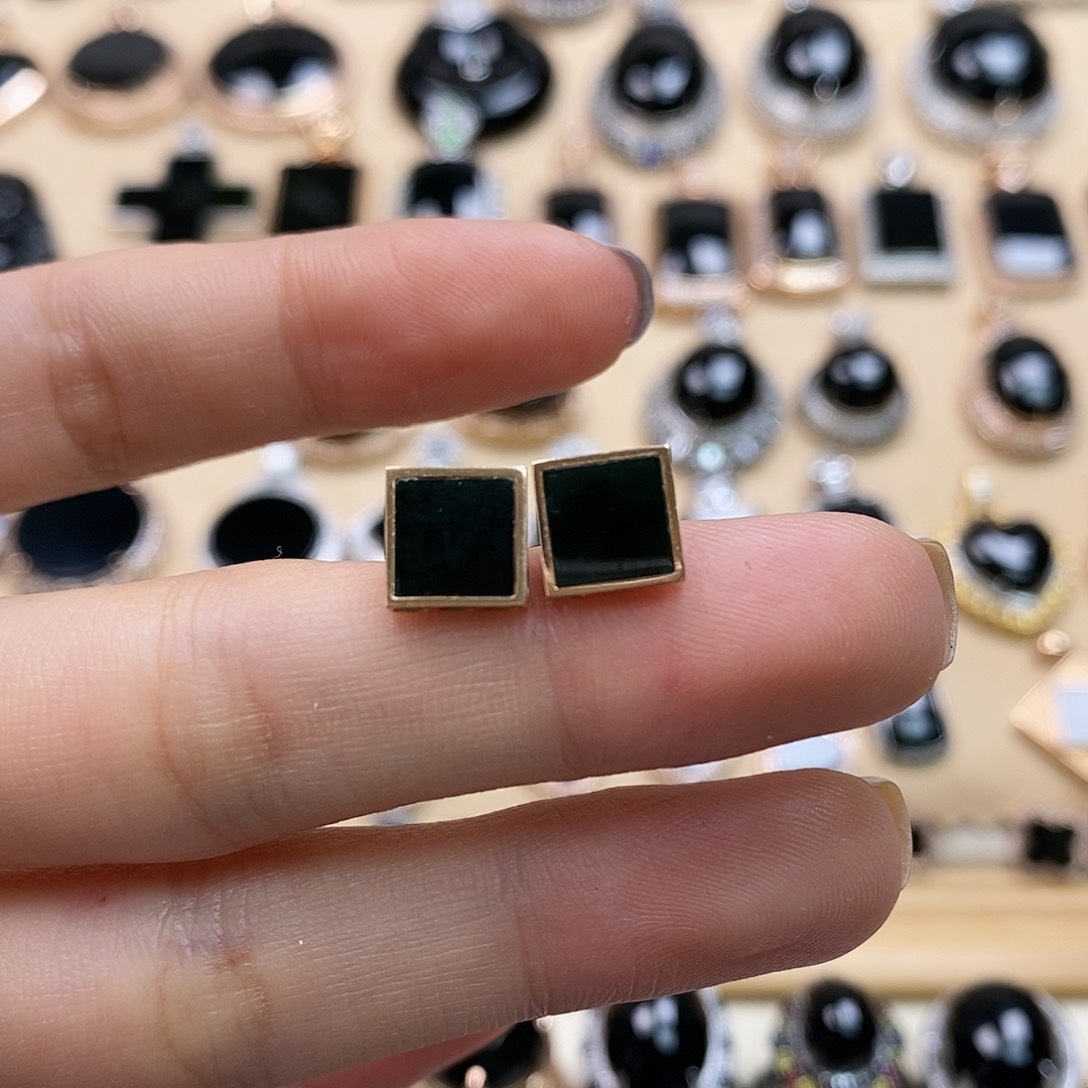 翡翠耳饰18K金镶嵌天然翡翠墨翠