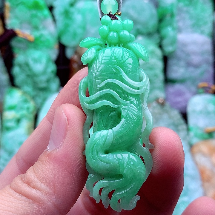 翡翠未镶嵌吊坠(不含链)