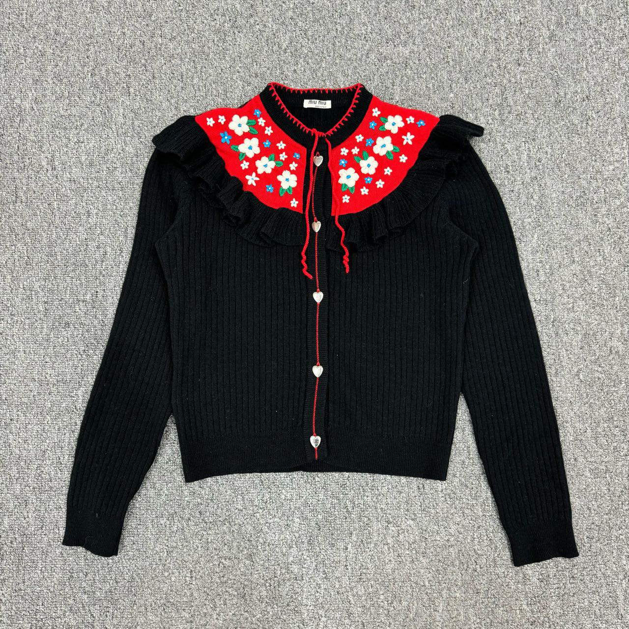 99新 MIU MIU/缪缪 10953299 Miu Miu缪缪 心形小扣针织开衫 38码