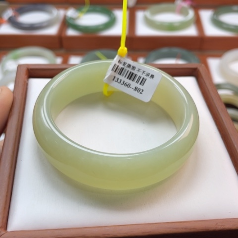 【闪购商品】未镶嵌手镯和田玉小**熊链接64。54-55