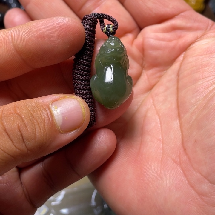 和田玉（糖玉）未镶嵌颈饰