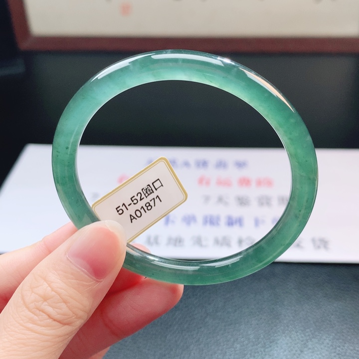 翡翠未镶嵌手镯翡翠手镯49