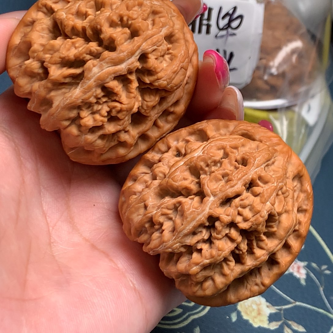 文玩核桃把件47-23790-8