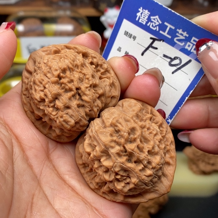 文玩核桃吊坠43官帽