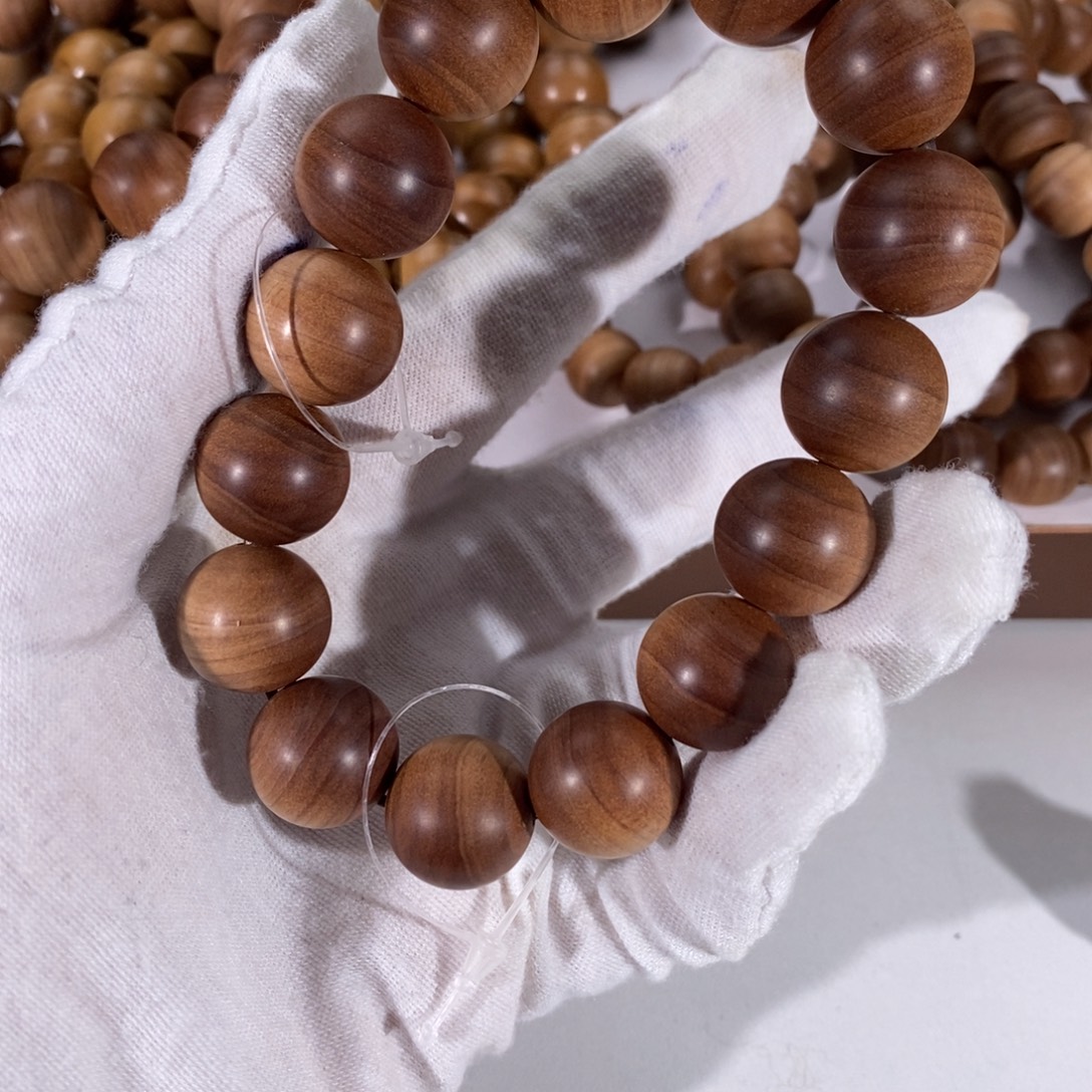 哦***哦檀香木无事牌横纹黑肉四抛百年沉水1.5大福利