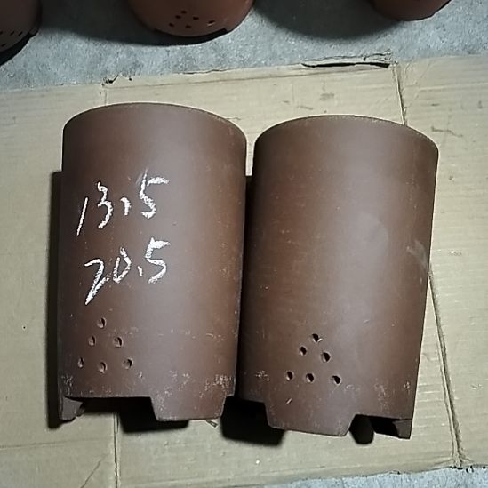 紫砂大笔筒两个微瑕