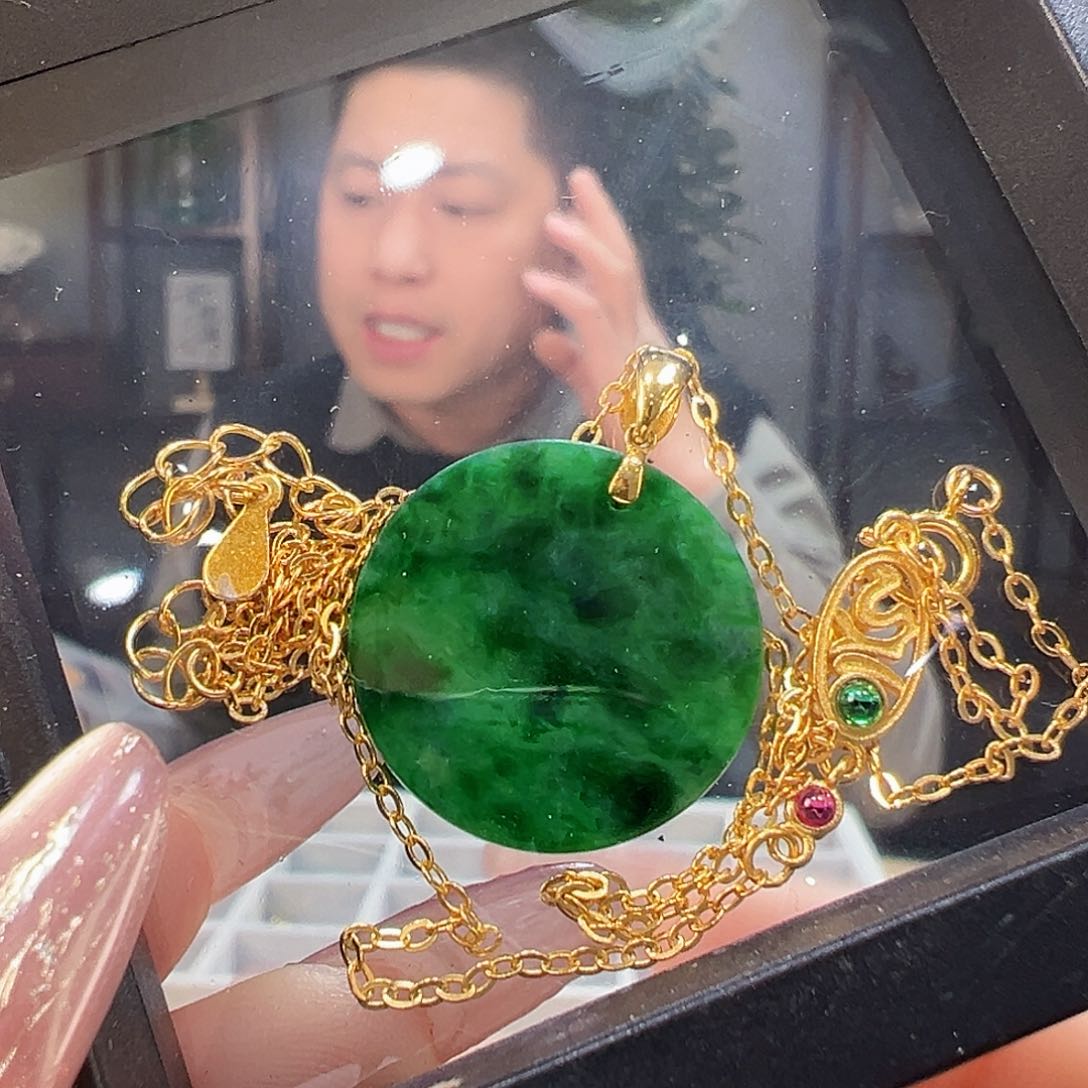 翡翠吊坠(赠链)18K金镶嵌赠银链子11