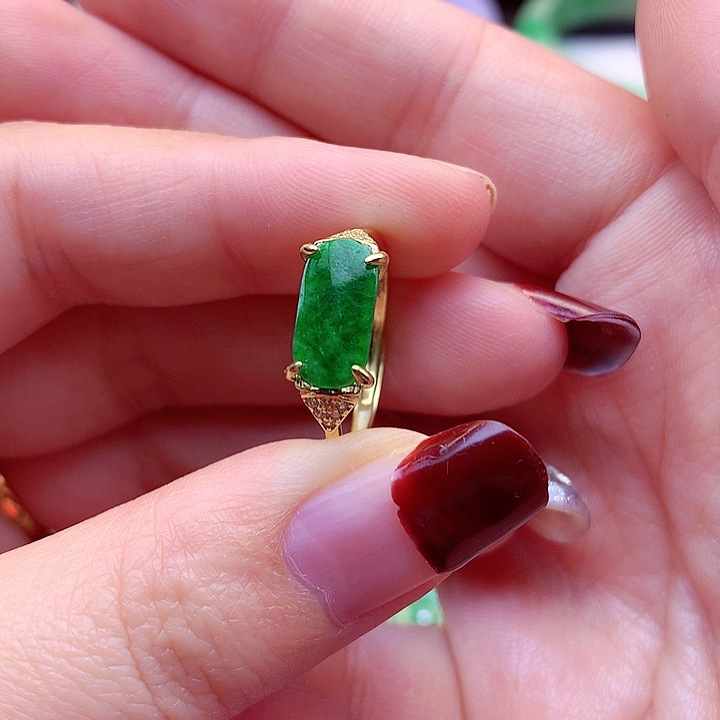 翡翠颈饰银S925镶嵌翡翠