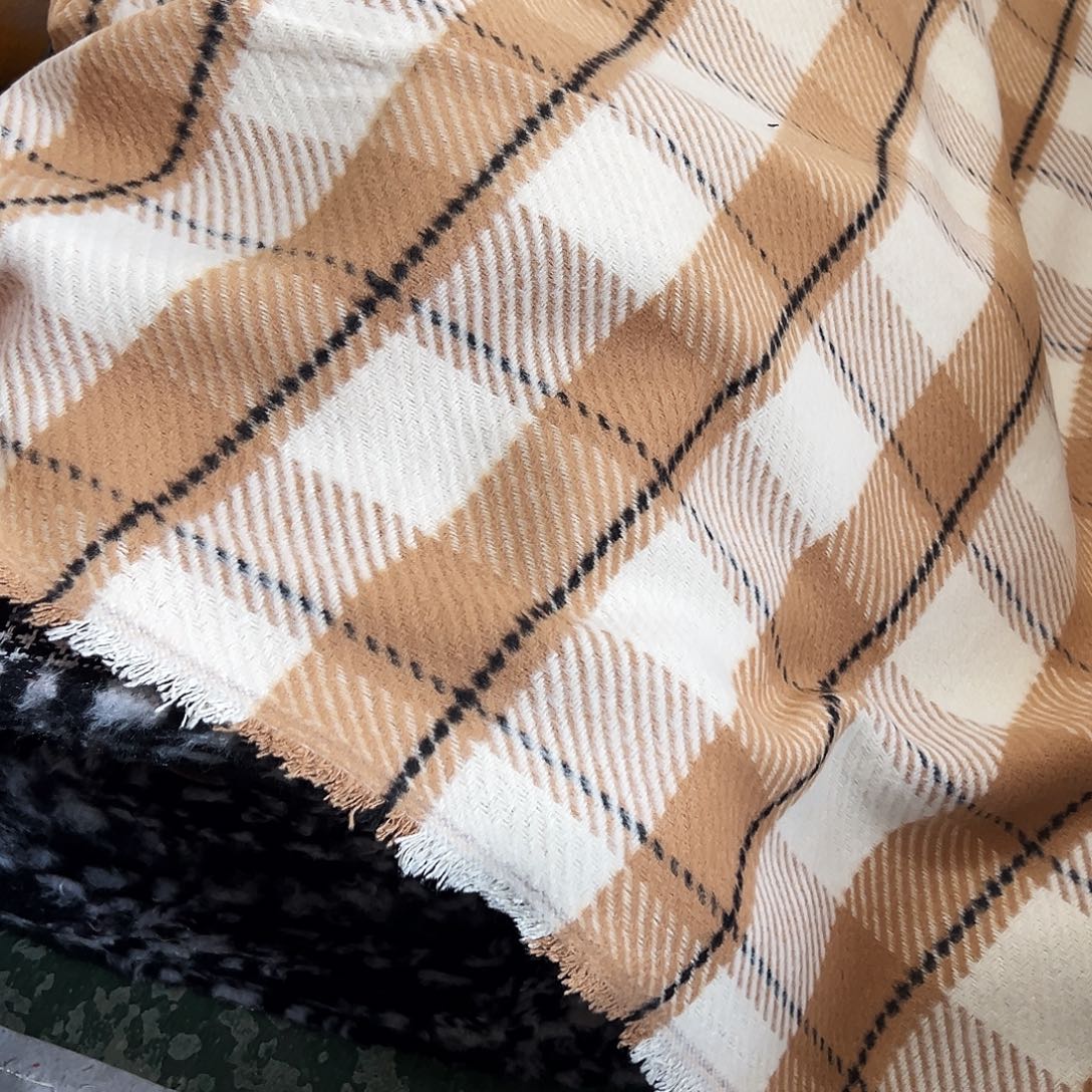 棉一米价港货秋冬色织毛呢1.4米宽果子对面