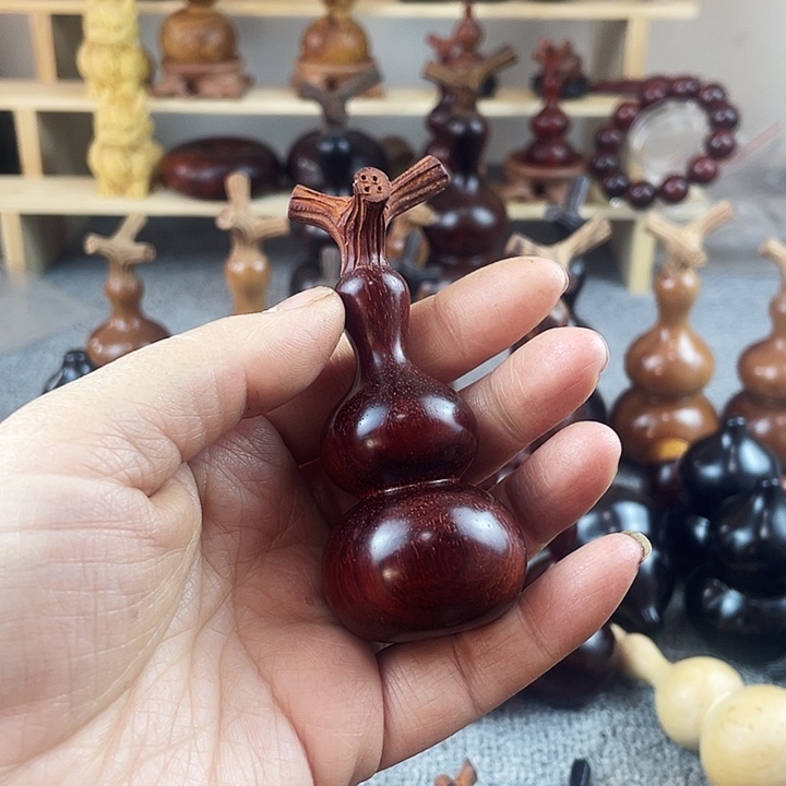 五***爷大叶紫檀（黑酸枝木类）