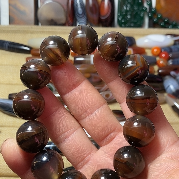 玛瑙/玉髓合金颈饰