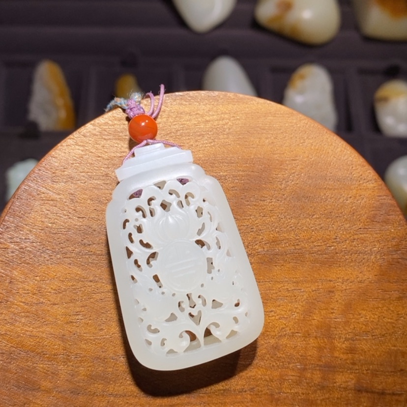 【闪购商品】颈饰未镶嵌和田玉