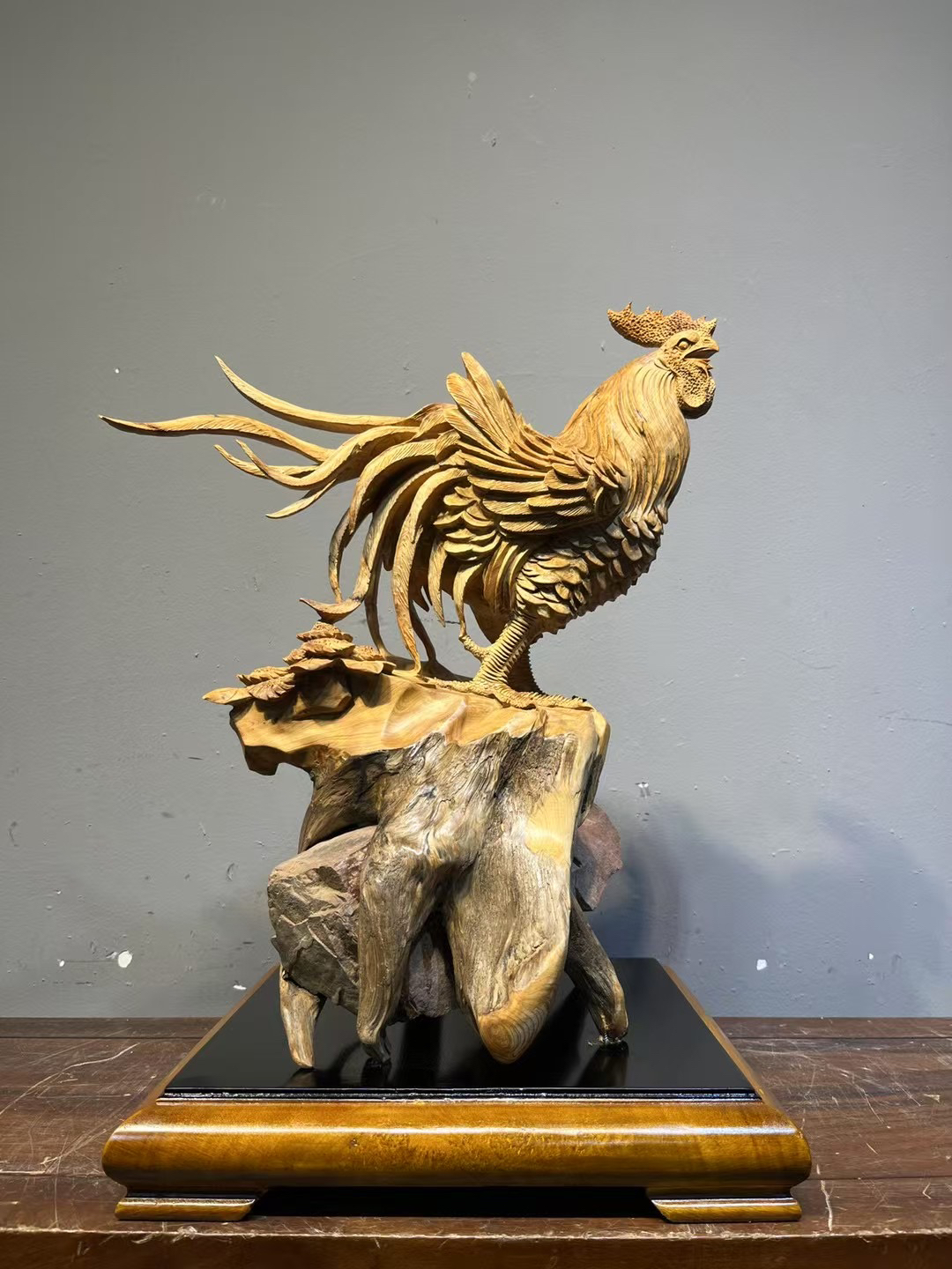 太行崖柏精雕新品，鸡鸣富贵，规格长43宽34高58