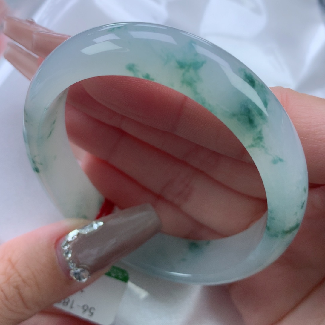 翡翠手镯未镶嵌56.8贵妃
