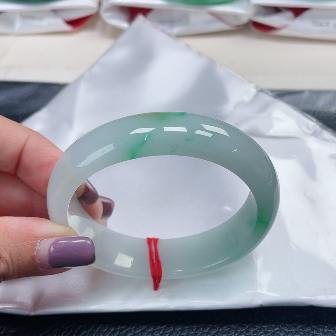 未镶嵌手镯（贵妃镯）翡翠缅甸翡翠55