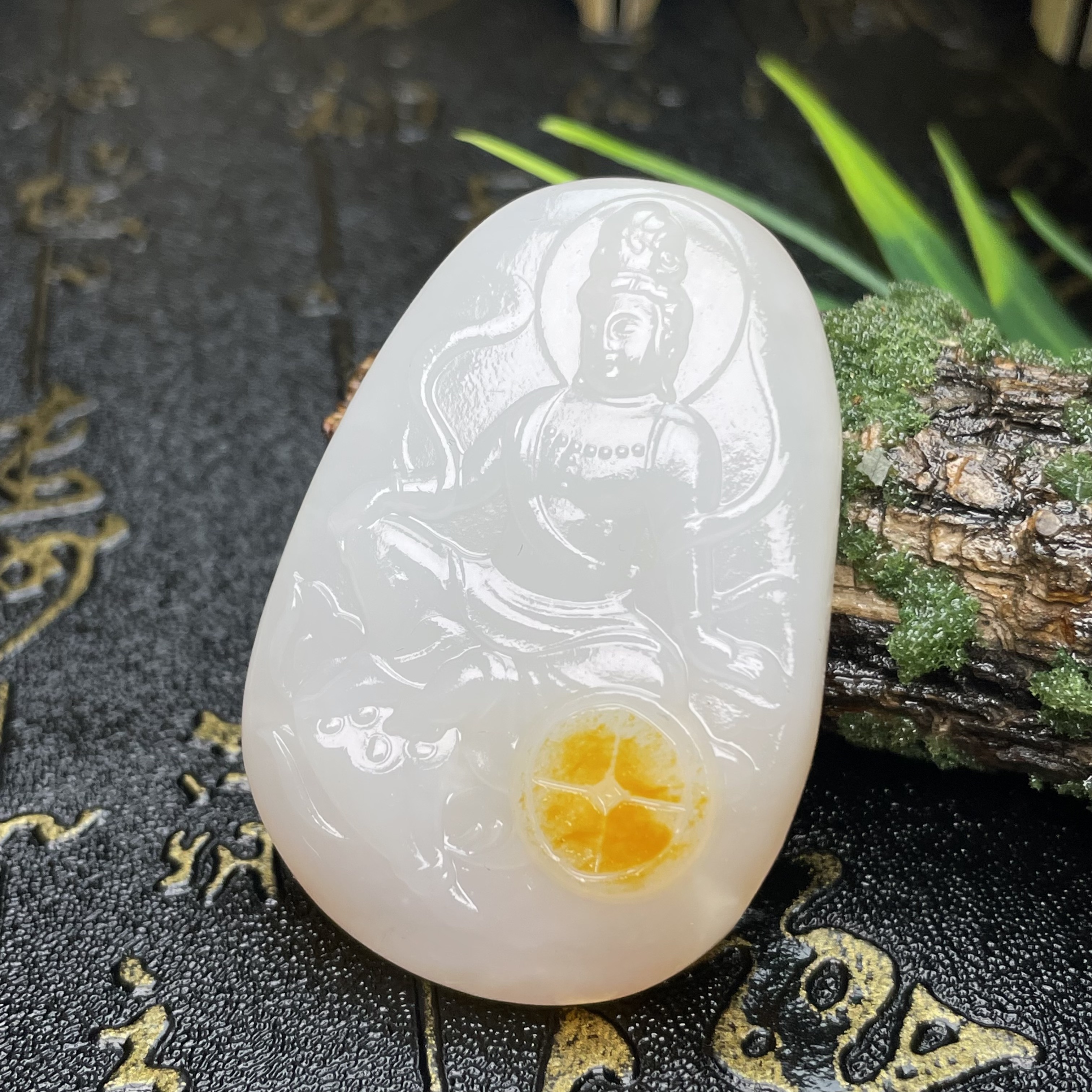 新疆和田玉观音吊坠红皮独籽羊脂精品挂件莲蓬