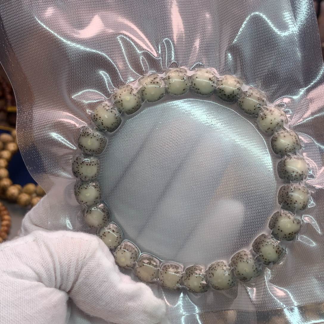 星月菩提吊坠10×9灰冰全玉化石玉