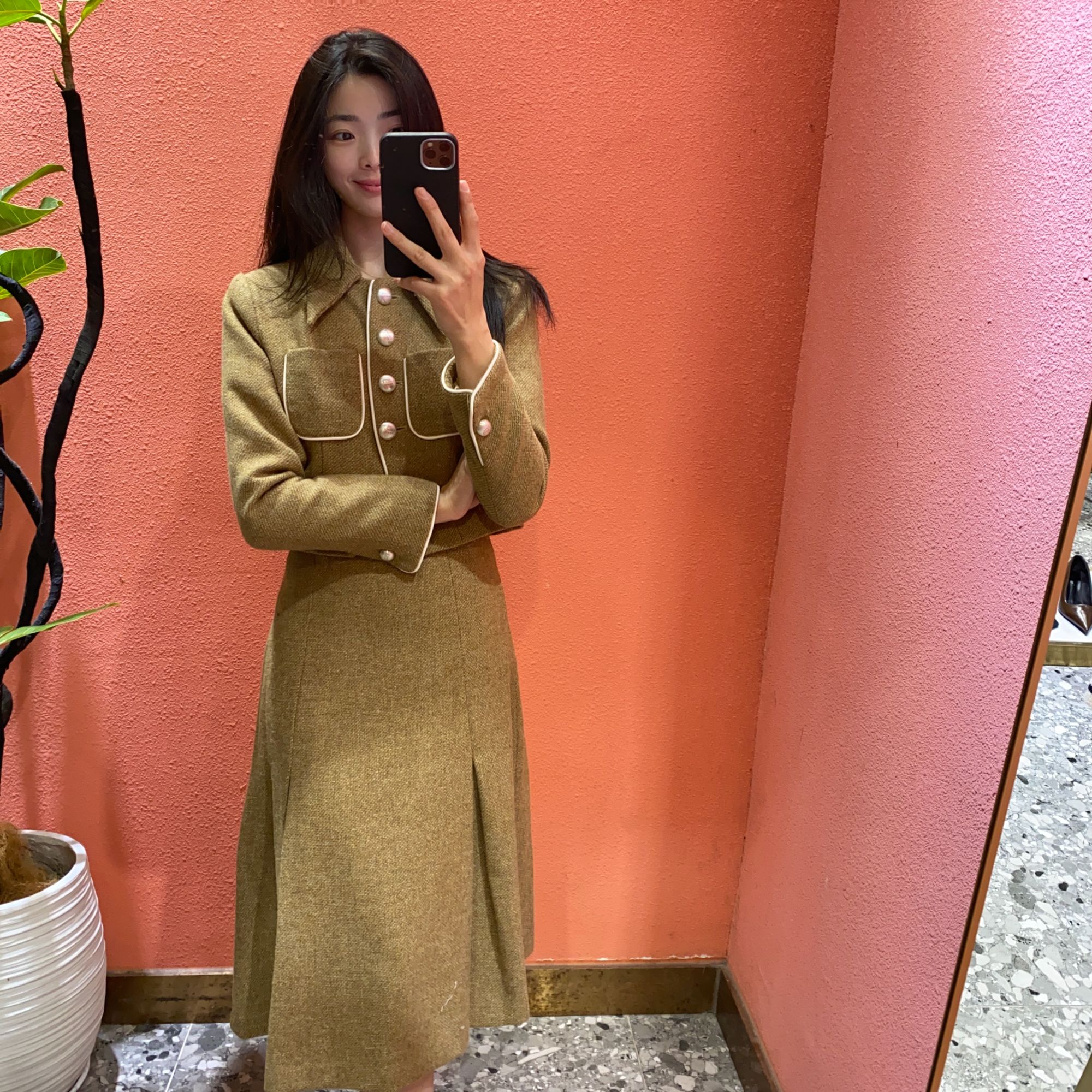（默茗服装）四扣棕色小香套装
