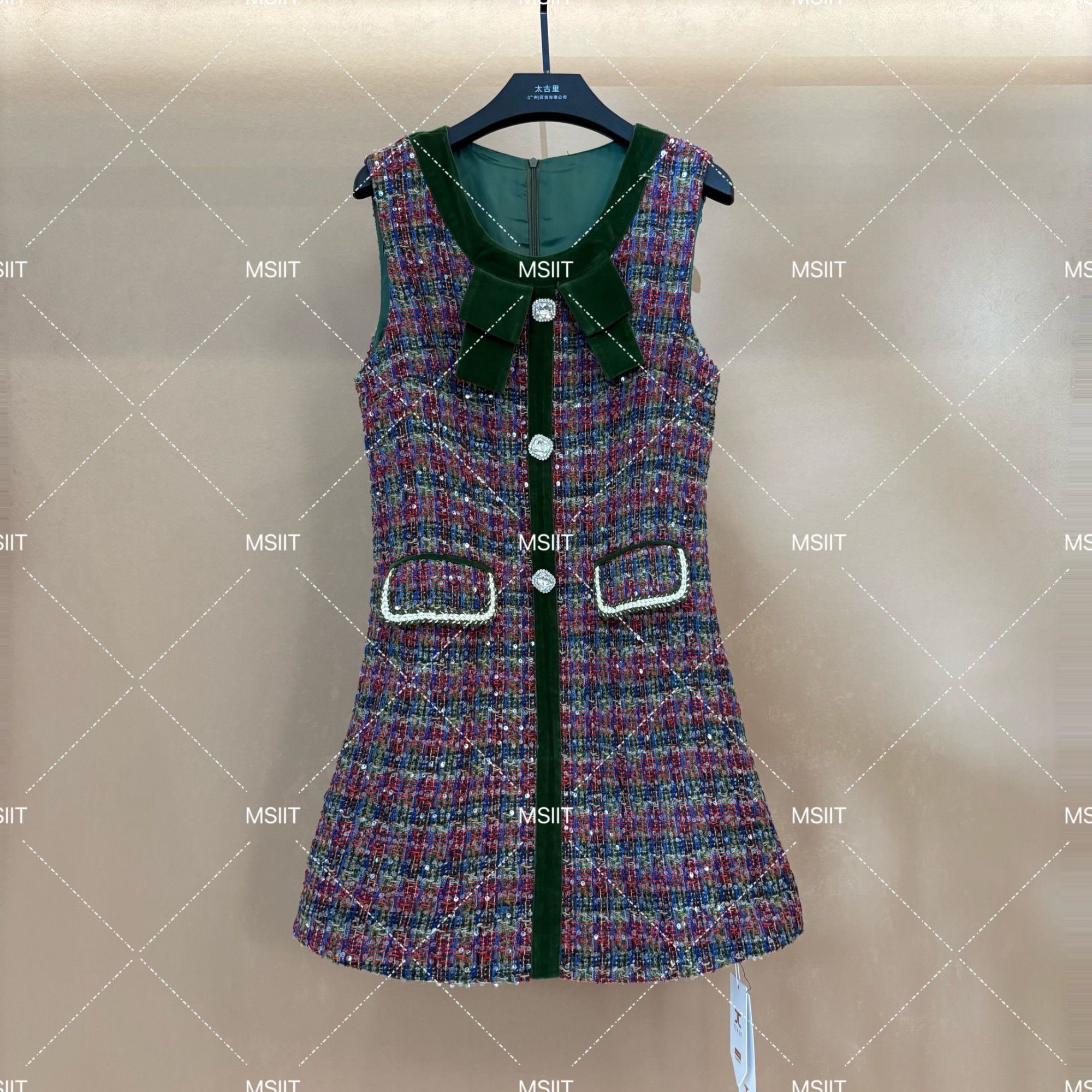 香风秋季新款显瘦国风时尚气质宽松连衣裙LOVES-A1618