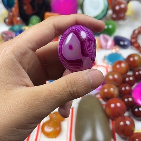 玛瑙/玉髓颈饰未镶嵌