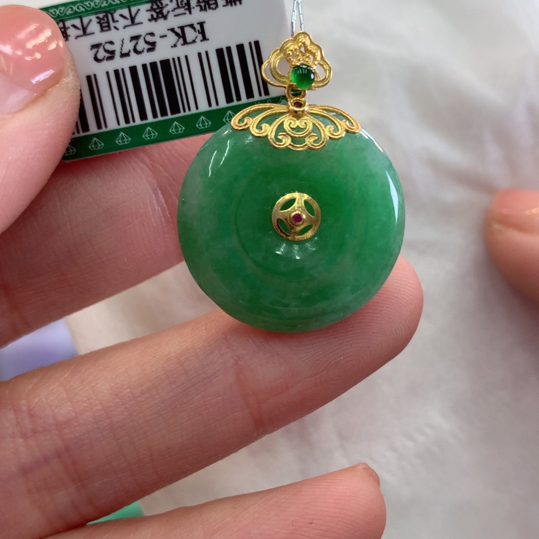 翡翠吊坠(不含链)18K金镶嵌