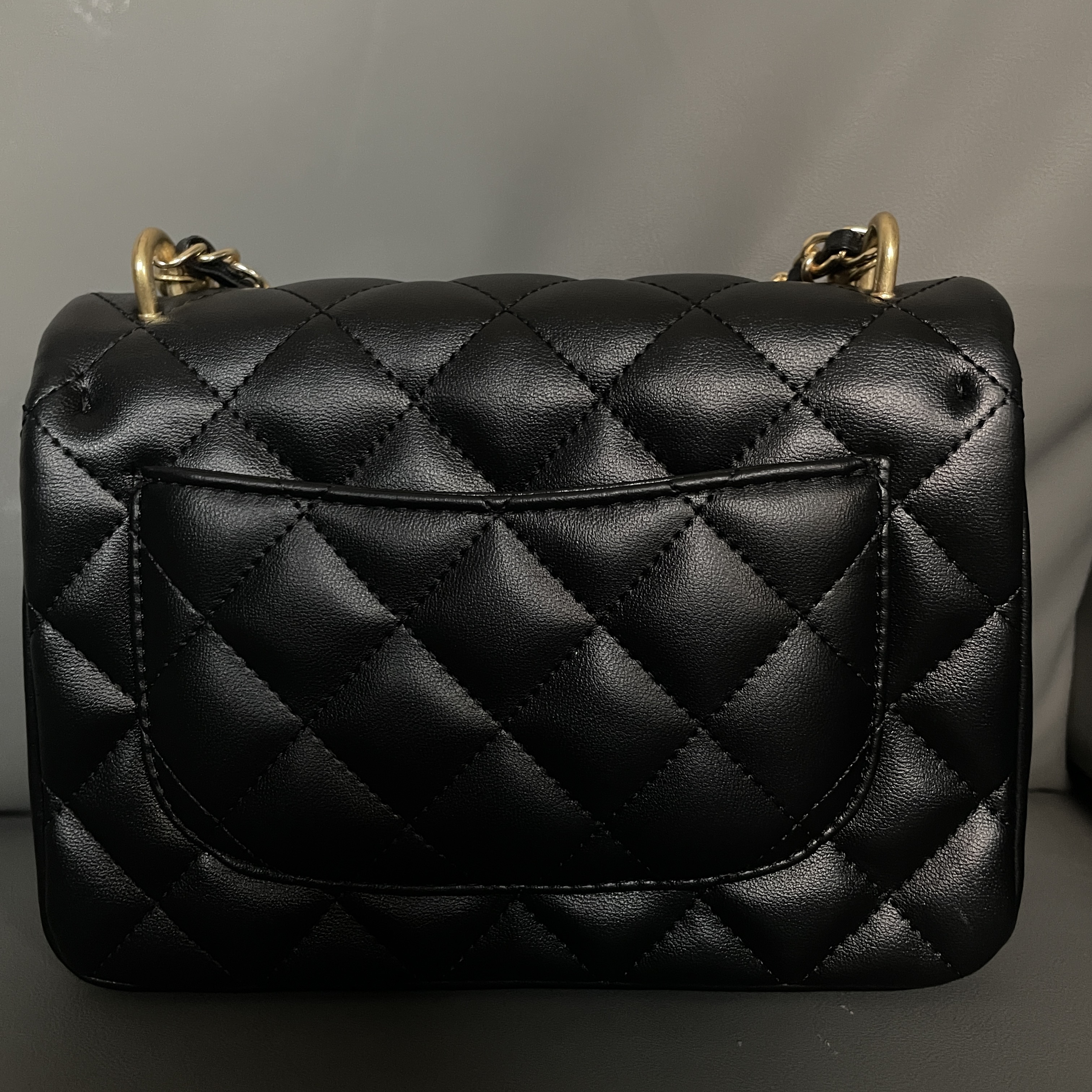 潮流真皮新款女包小斜挎包 10700 黑色