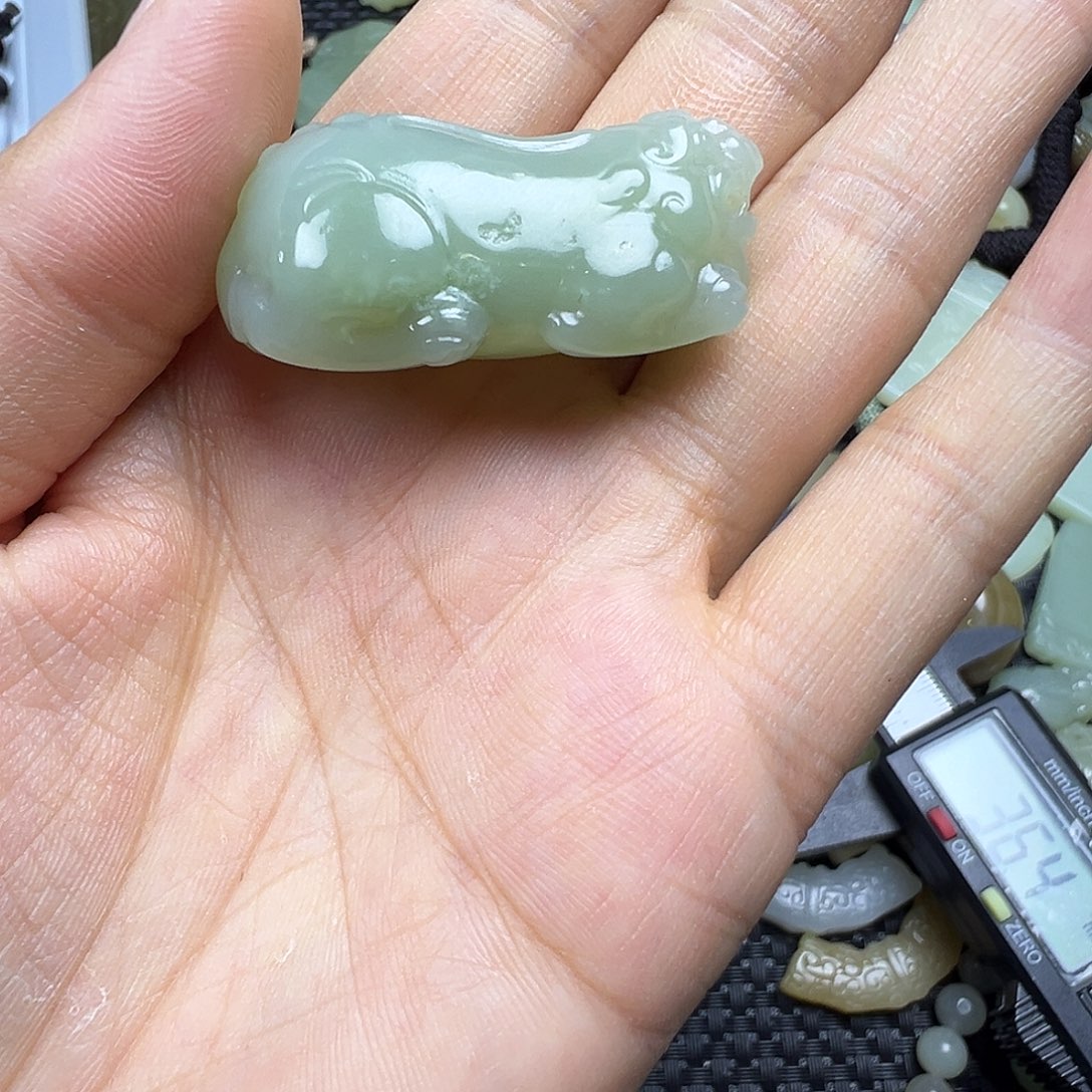 和田玉未镶嵌吊坠(不含链)微瑕漏.不退不换，卡41.4