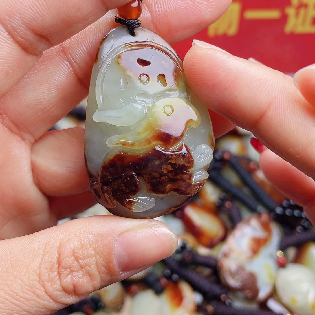 和田玉颈饰未镶嵌