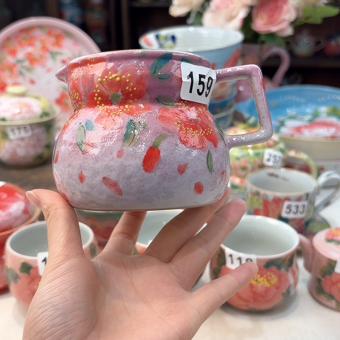 瓷片兔兔好可爱呀