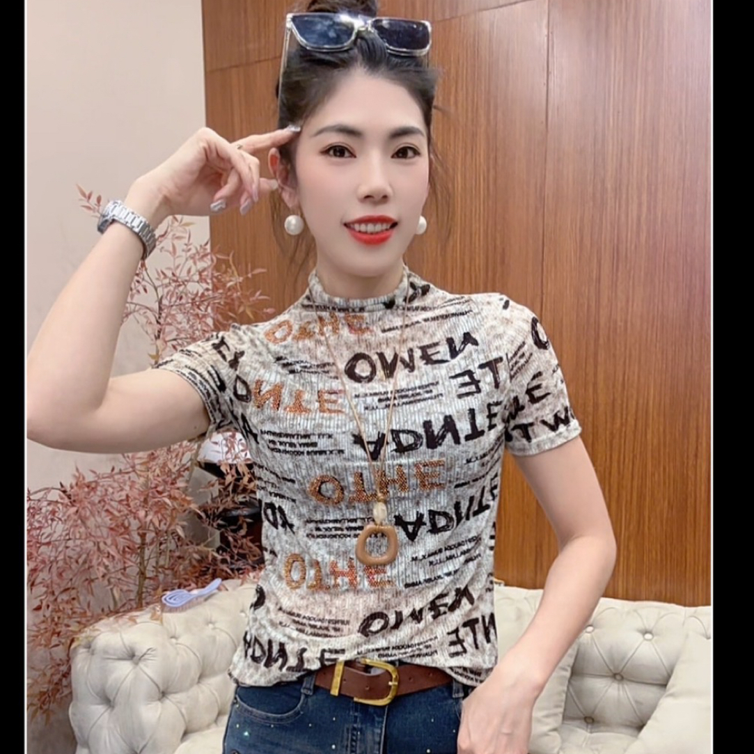月月家，秋款新款半高领烫钻修身气质网纱上衣6182