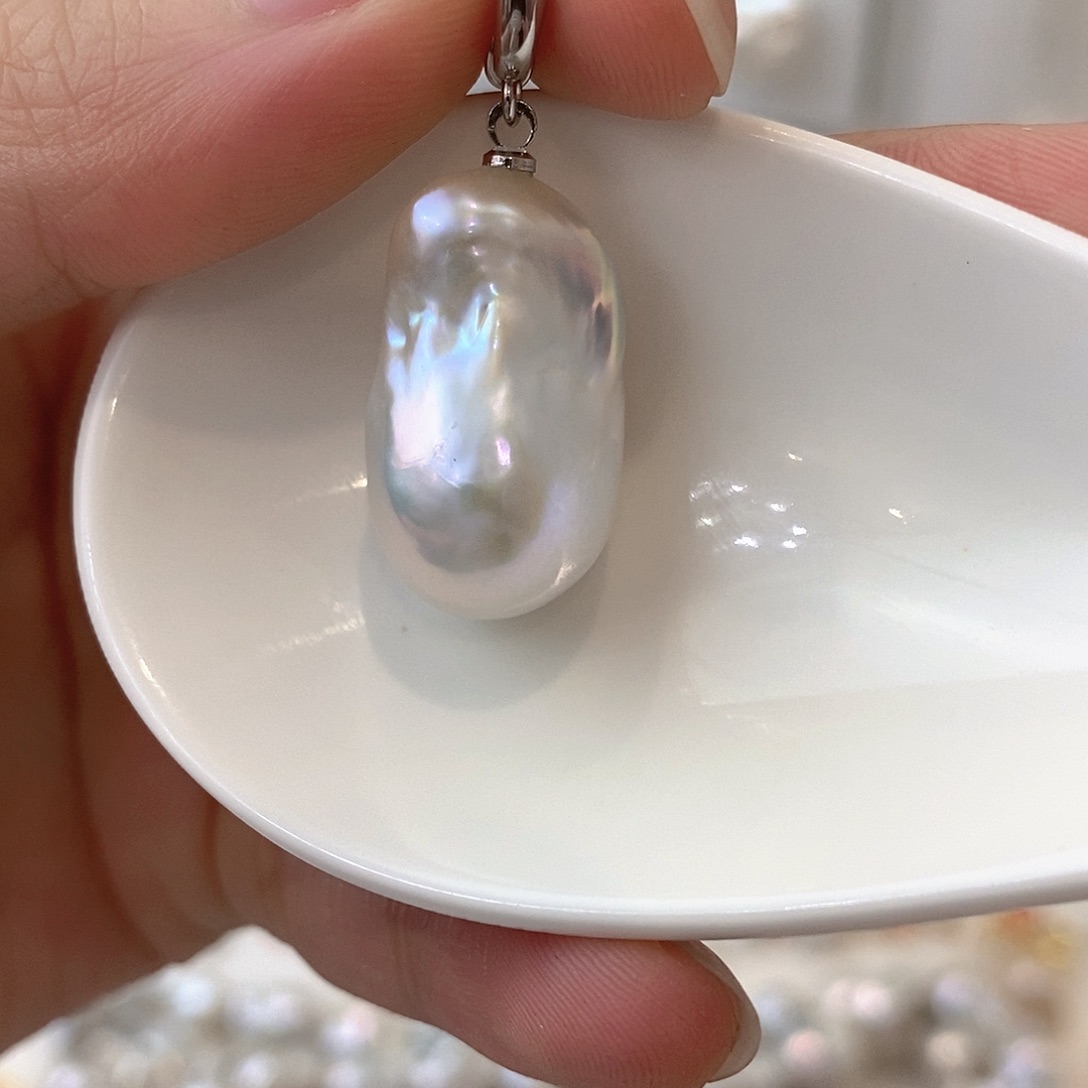 淡水珍珠颈饰银S925镶嵌抖****！