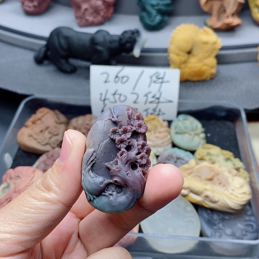 【闪购商品】定制石英质玉吊坠未镶嵌