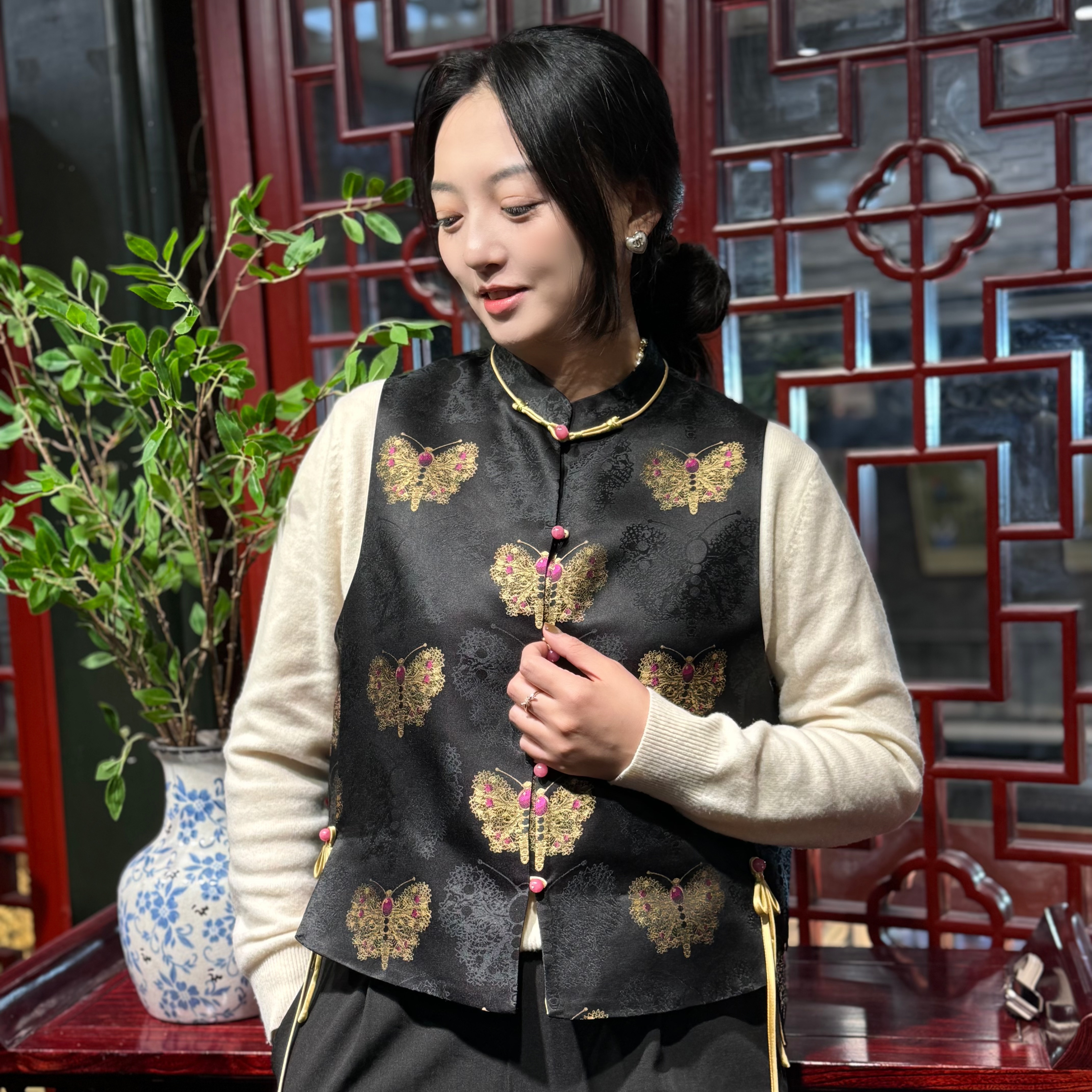 瑞蚨祥宋锦马甲黑金蝴蝶桑蚕丝复古