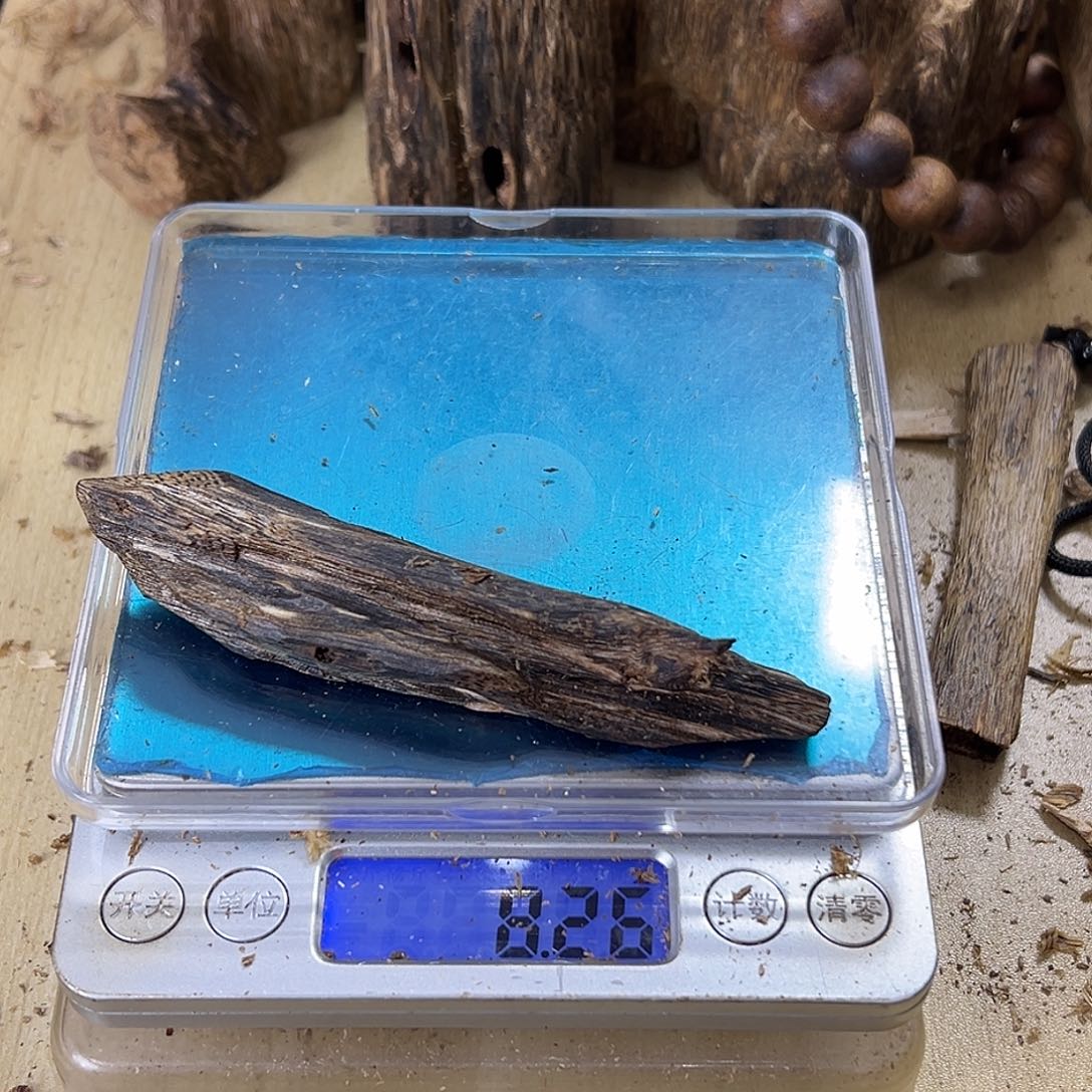 香料绿奇楠虫漏8克白棋天然虫