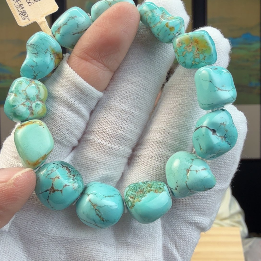 绿松石未镶嵌珠宝奇石