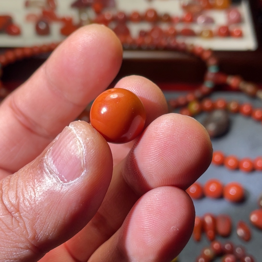 H***I南红玛瑙未镶嵌手链14+单珠