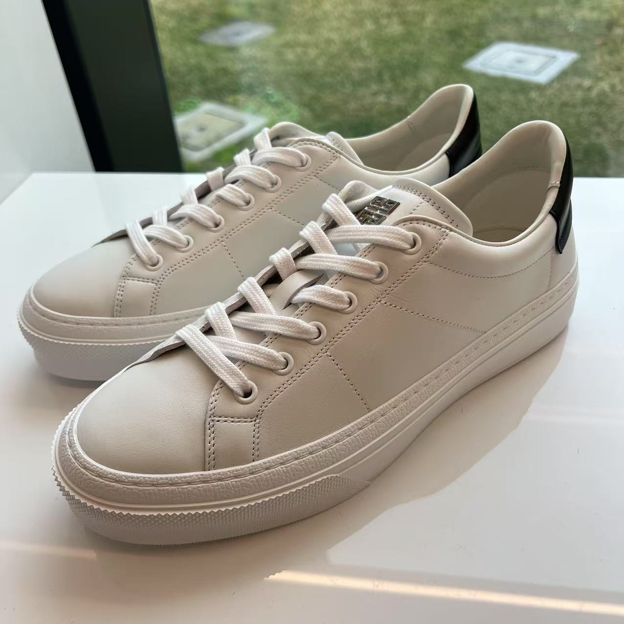 全新未使用 Givenchy/纪梵希 /七七/男士休闲鞋