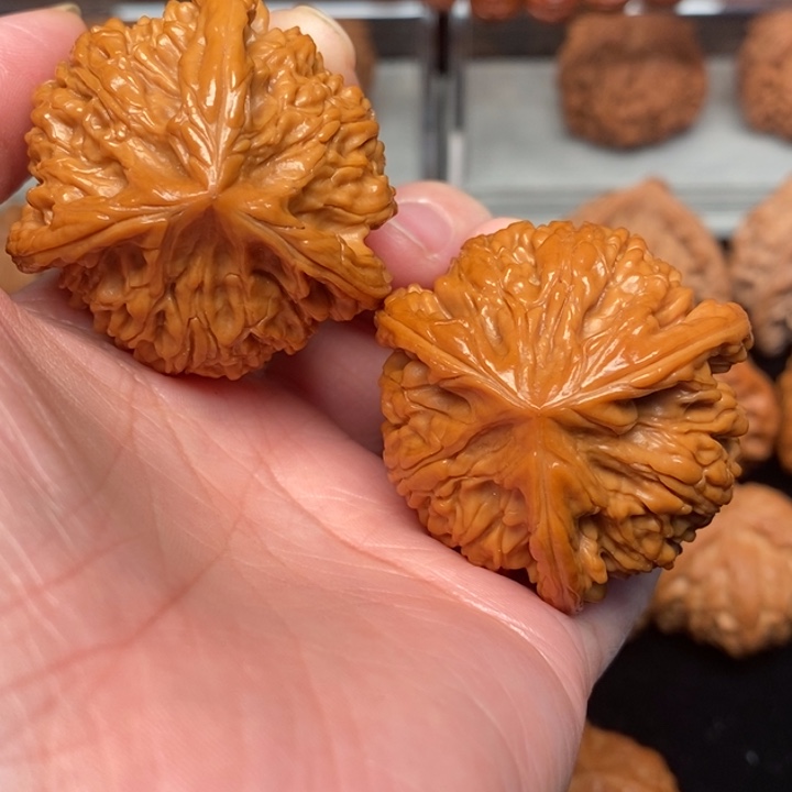 吊坠文玩核桃晴***里文山