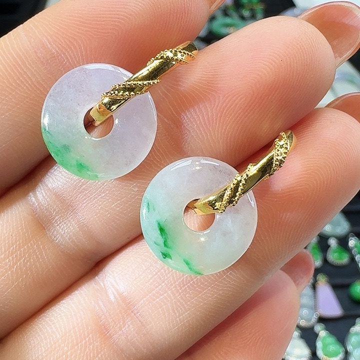 翡翠18K金镶嵌耳饰平安扣