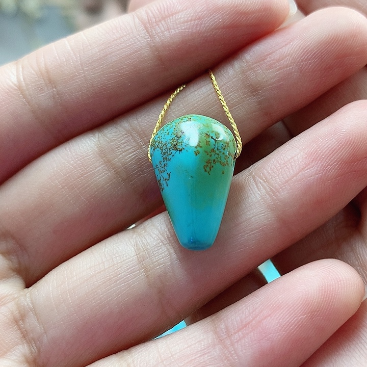 未镶嵌绿松石珠宝奇石