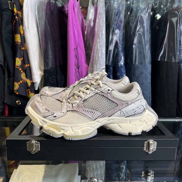 99新 Balenciaga/巴黎世家 37码/米色/时尚潮流/订书机休闲老爹鞋