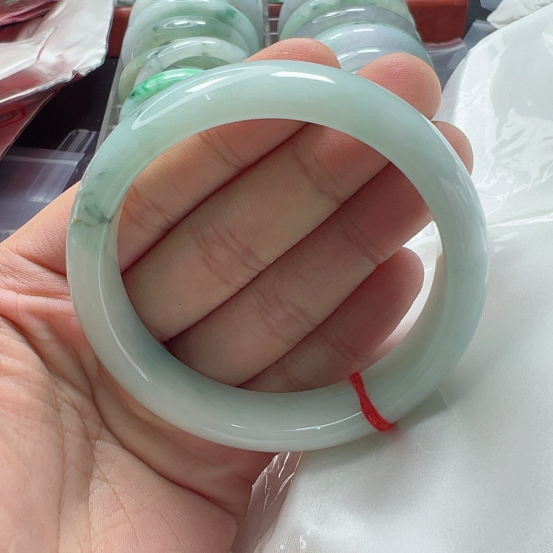 翡翠手镯未镶嵌包容57.5宽版胶润