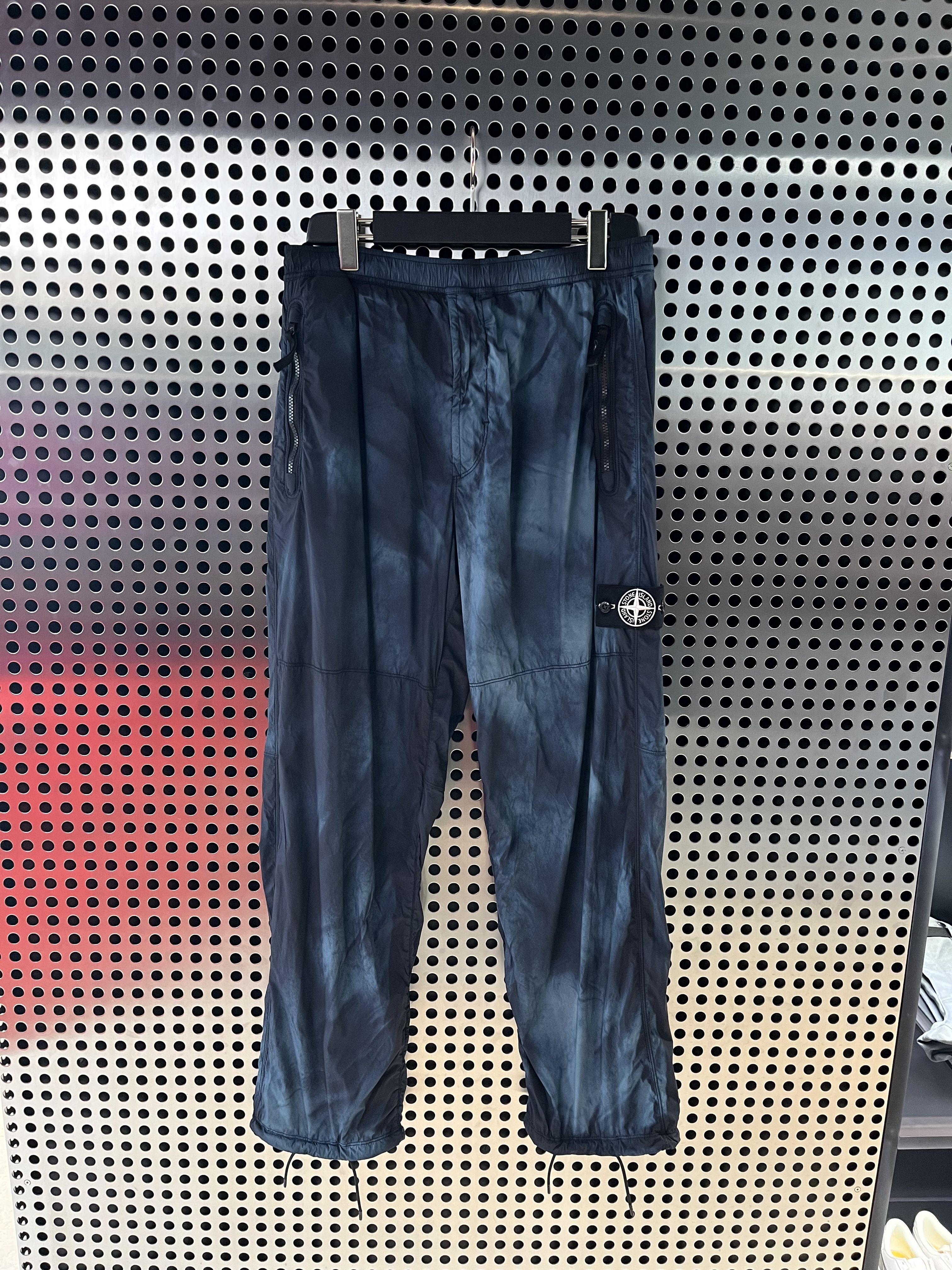 未使用 STONE ISLAND 石头岛FW25白标尼龙直筒长裤休闲裤3100017