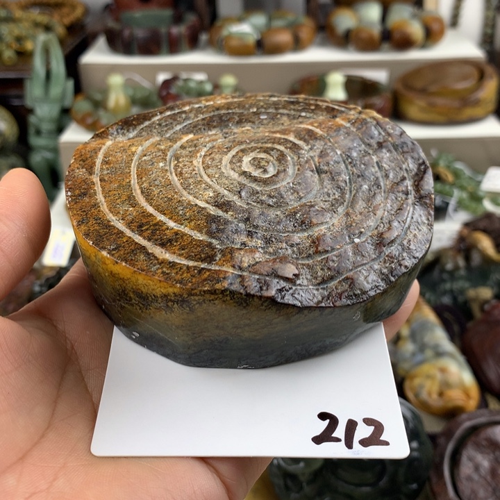 岫岩河磨玉（透闪石质玉）未镶嵌珠宝奇石