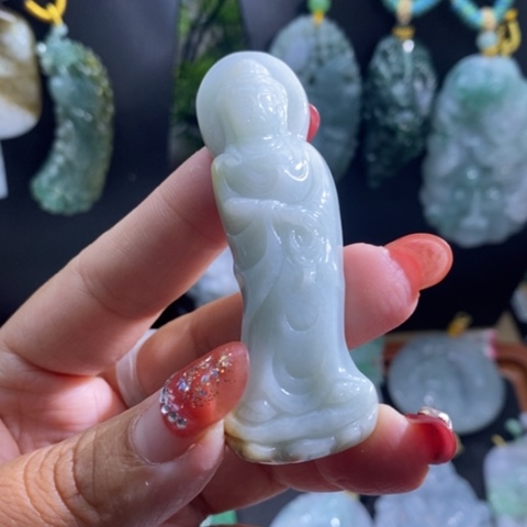 【闪购商品】颈饰未镶嵌翡翠观音