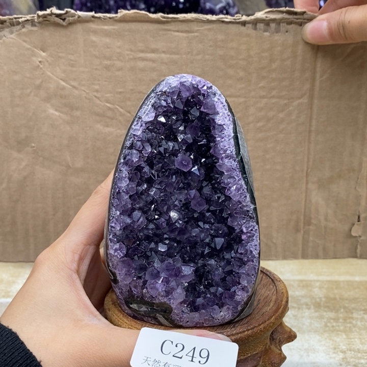 水晶大型摆件（非配饰）未镶嵌